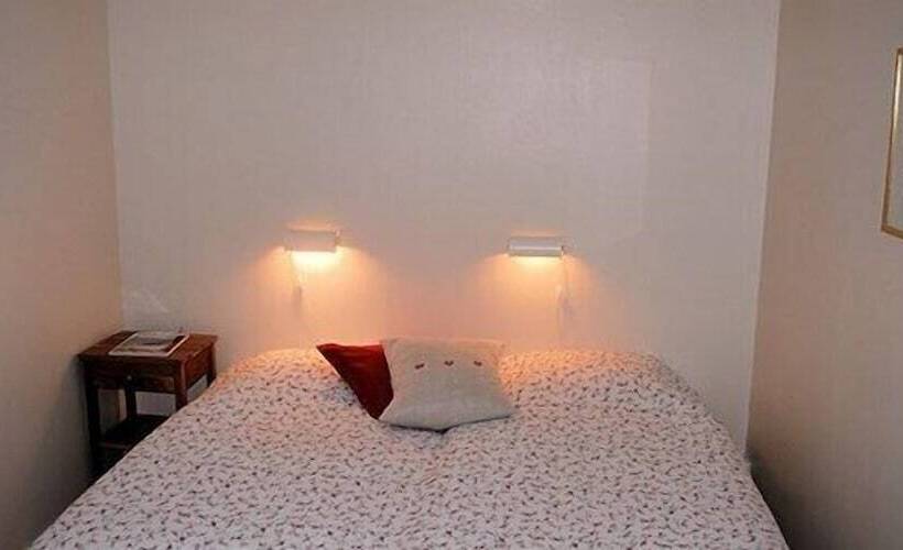 הוסטל Pensionat Lövängen