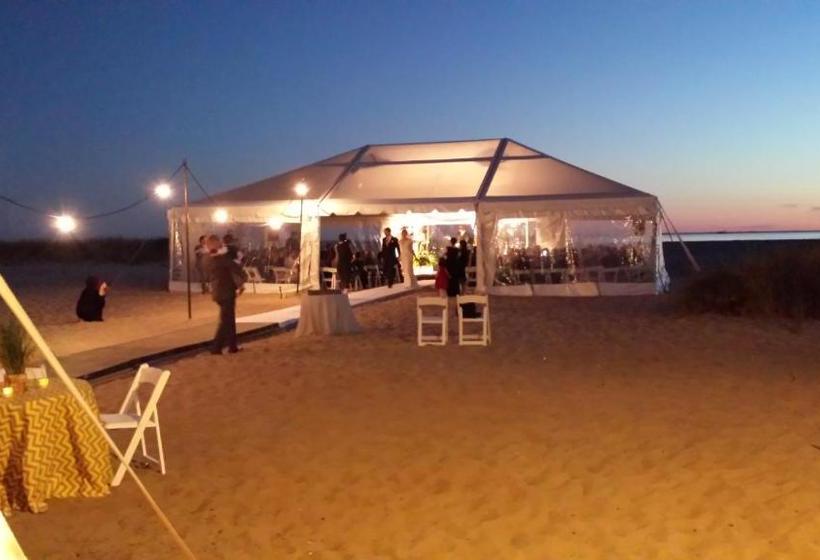 호텔 Kalmar Village & Tradewinds