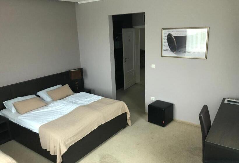 בית מלון כפרי Staccato