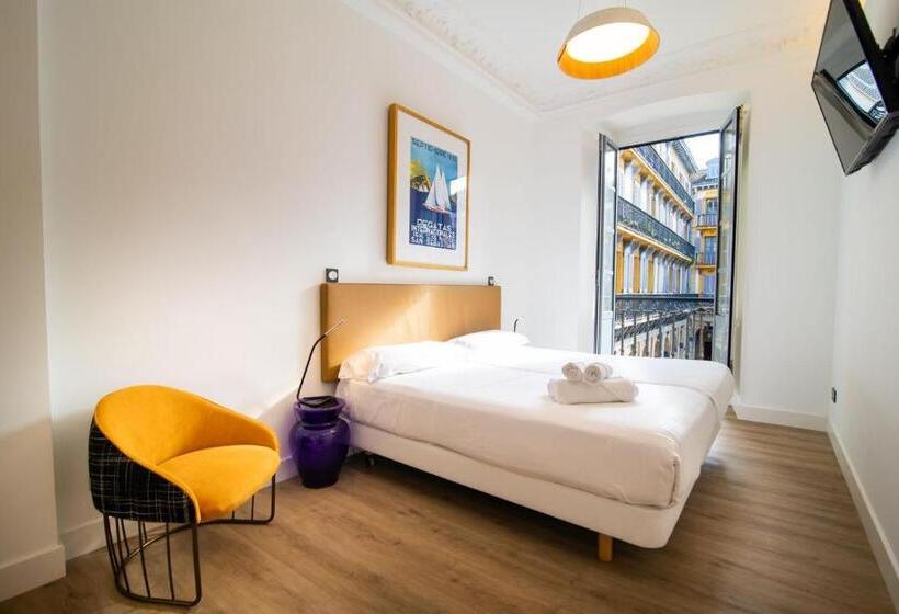 פנסיון Central Roomss