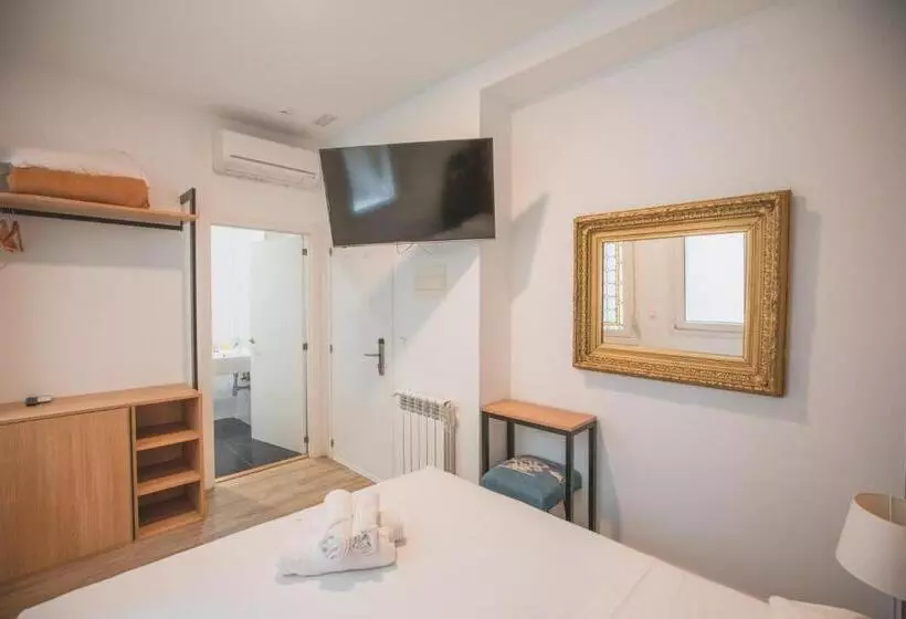 Majatalo Central Roomss