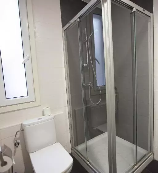 Majatalo Central Roomss