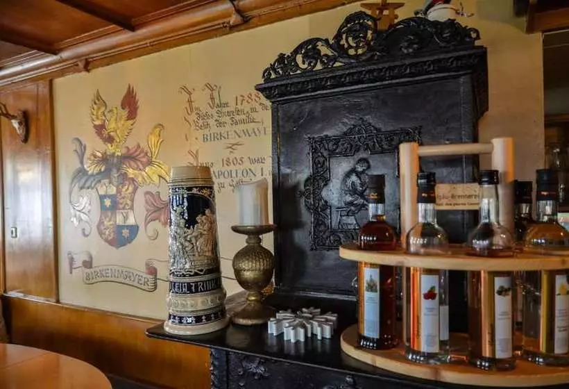 پانسیون Gasthof Zum Ritter   A Cozy Historical Landmark