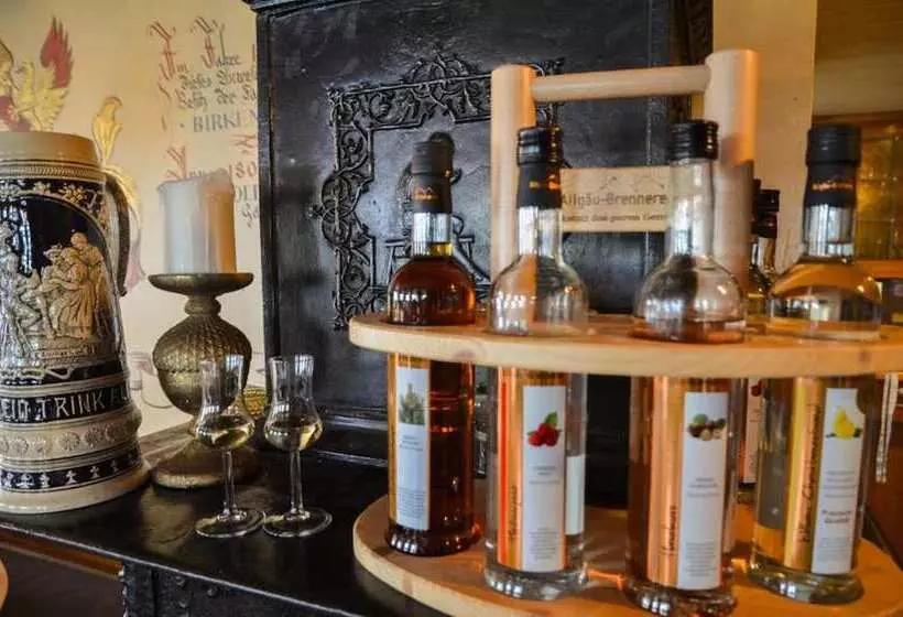 پانسیون Gasthof Zum Ritter   A Cozy Historical Landmark