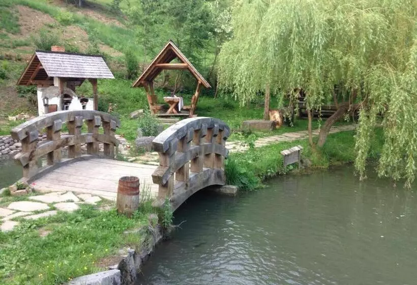 Majatalo Păstrăvăria Alex