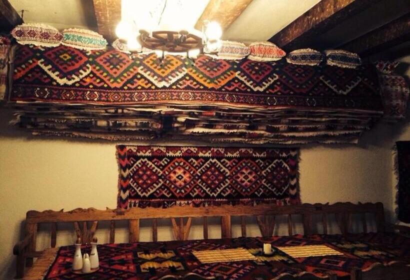 פנסיון Păstrăvăria Alex