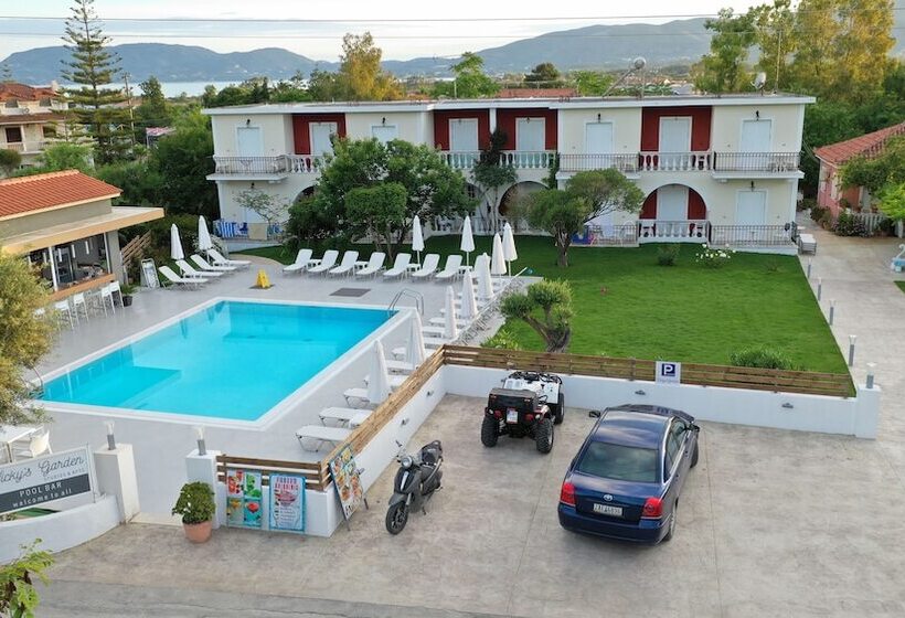 هتل Vicky's Garden