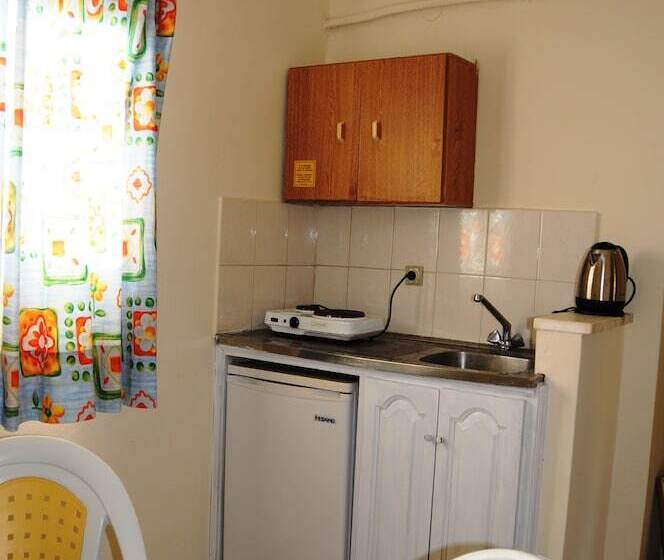 هتل Vicky's Garden