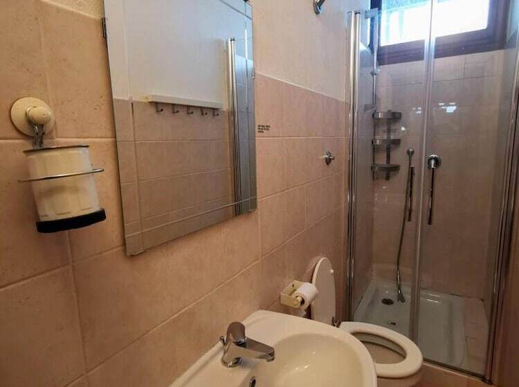 Florence Rooms Novella