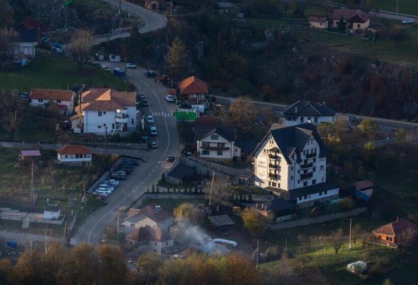 膳宿费 Conacu´ Boierului