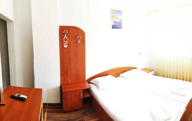 ペンション Villa Diana