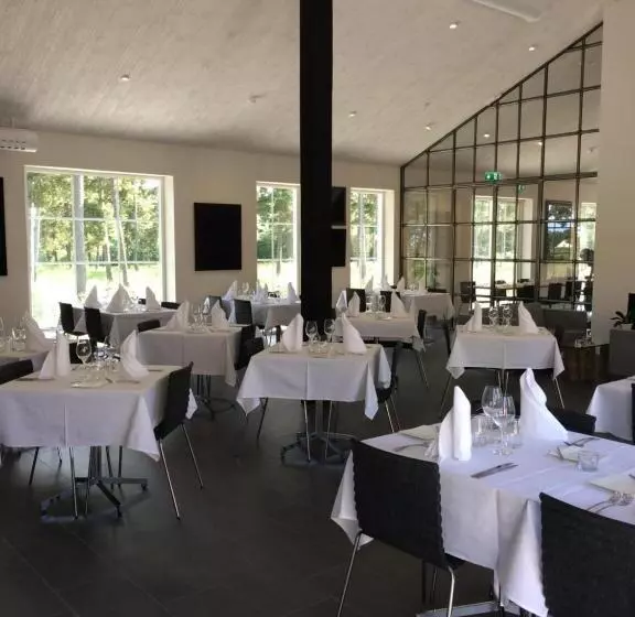 Strandakar Hotell & Restaurang