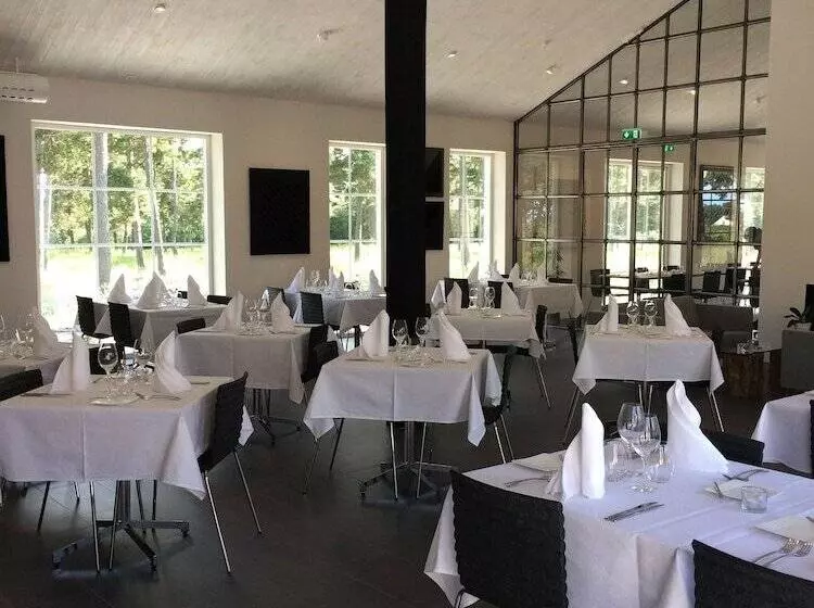 Strandakar Hotell & Restaurang