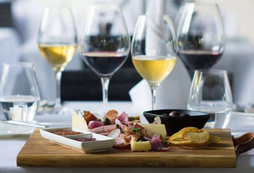 Strandakar Hotell & Restaurang