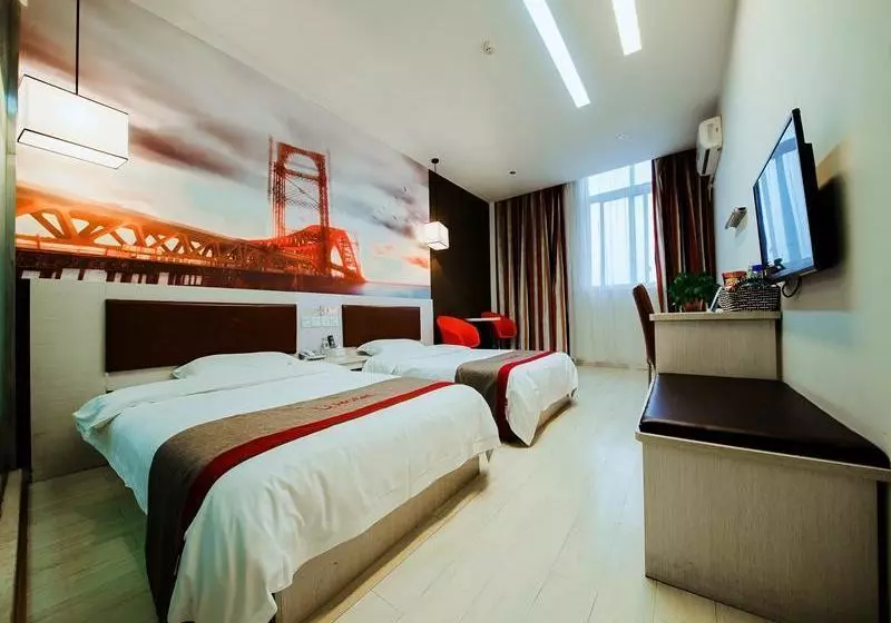 Thank Inn Plus Hotel Sichuan Luzhou Lanan Avenue