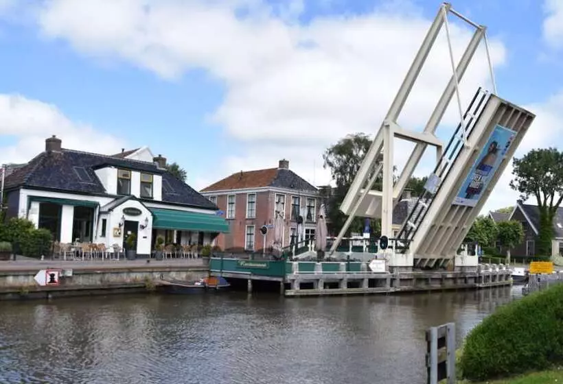 リゾートホテル Waterdorp Burdaard