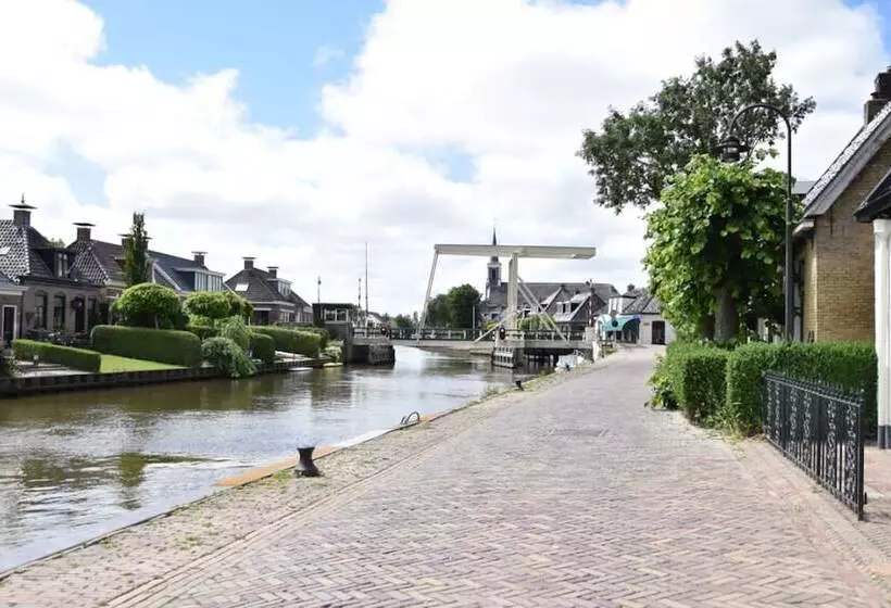 リゾートホテル Waterdorp Burdaard