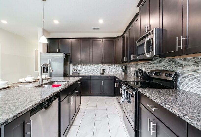 6bed 5ba Villa Game Room Pool Spa