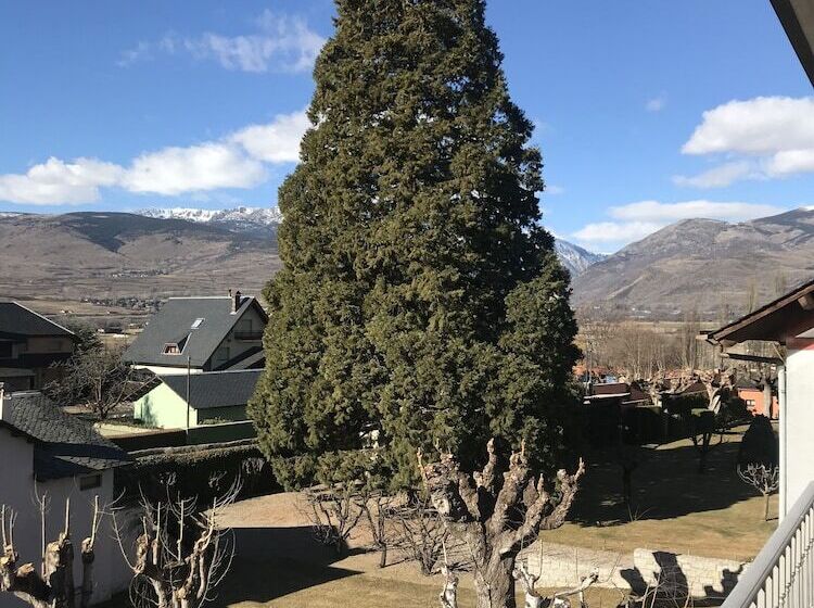 Apartamentos La Torreta Del Llac