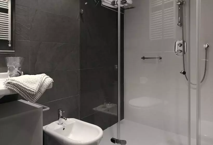 Apartamentos La Torreta Del Llac