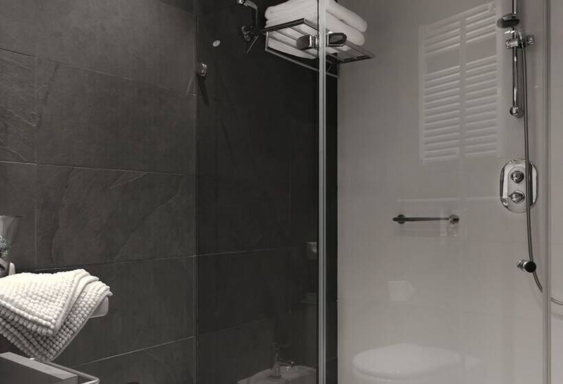 Apartamentos La Torreta Del Llac