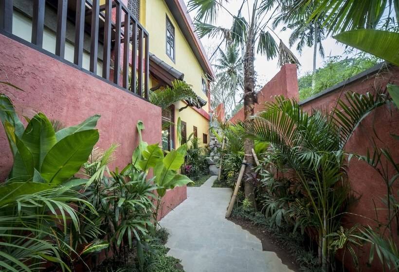 مبيت وإفطار Villa Tanah Carik