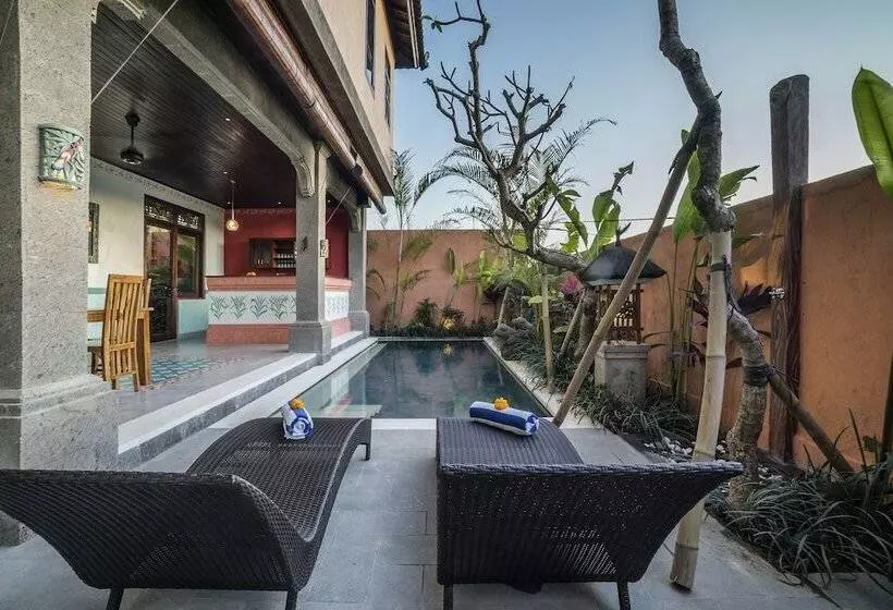 Aamiaismajoitus (B&B) Villa Tanah Carik