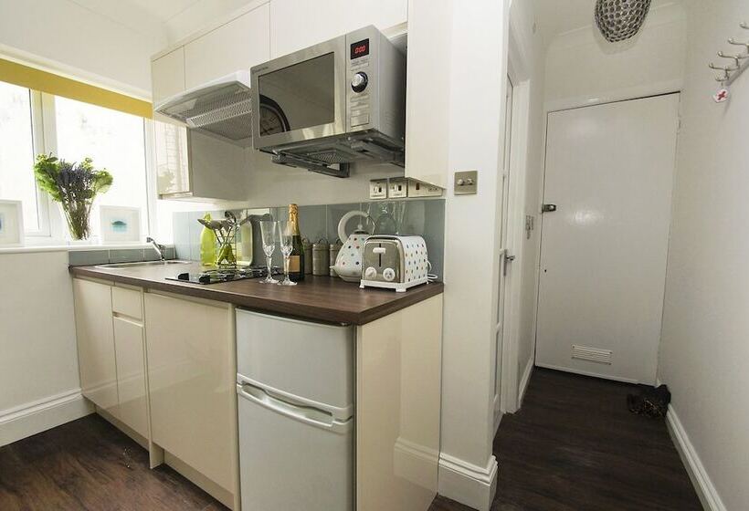 Between Piers Central By Brighton Holiday Lets