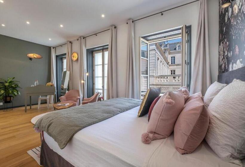 Escale Rochelaise B&b, Spa Bain Nordique Et Sauna Tonneau