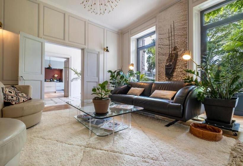 Escale Rochelaise B&b, Spa Bain Nordique Et Sauna Tonneau