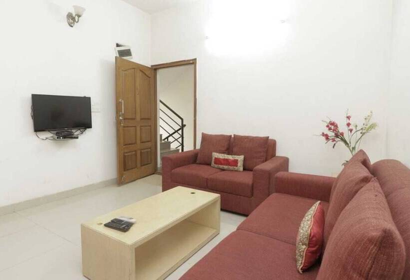 Galaxy Service Apartment