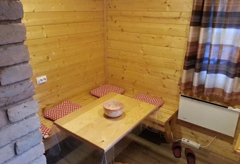 هتل Brvnara Vrdnik