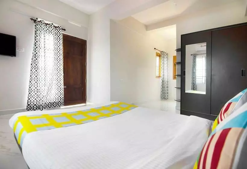 Hotelli Rajamandiram By Oyo Rooms