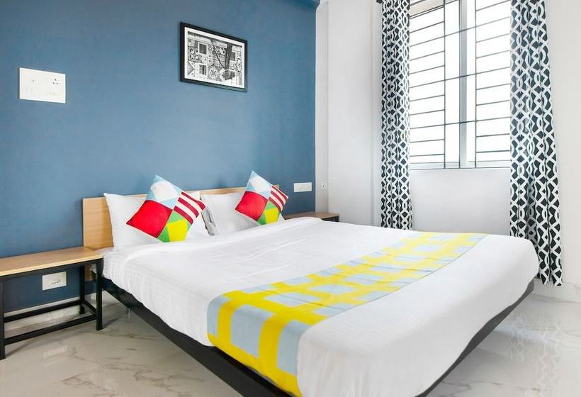 Hotel Rajamandiram By Oyo Rooms