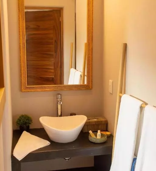 Hotelli Punta Arena Surf Suites