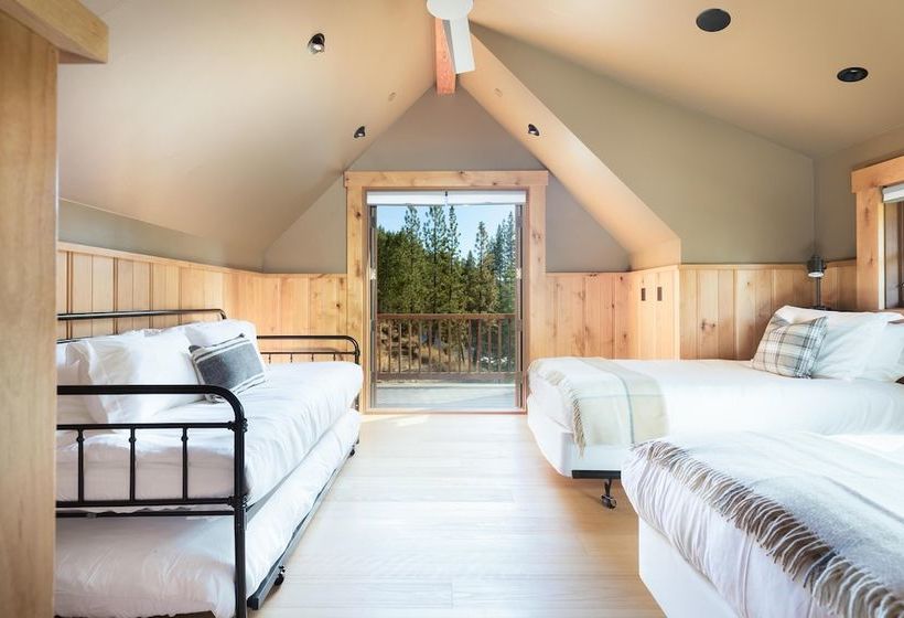 Hunter By Avantstay | Riverfront Cabin W/ Prvt Cottage | 10mins From Squaw