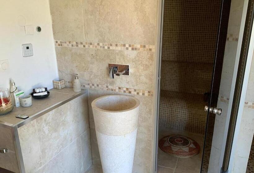 Mas Au Cœur De La Provence & Spa