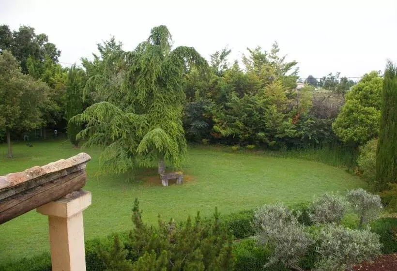 Mas Au Cœur De La Provence & Spa