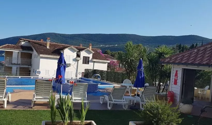 پانسیون Apartmani Niksic