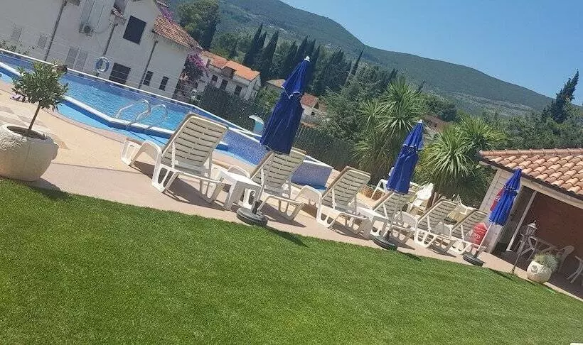 پانسیون Apartmani Niksic