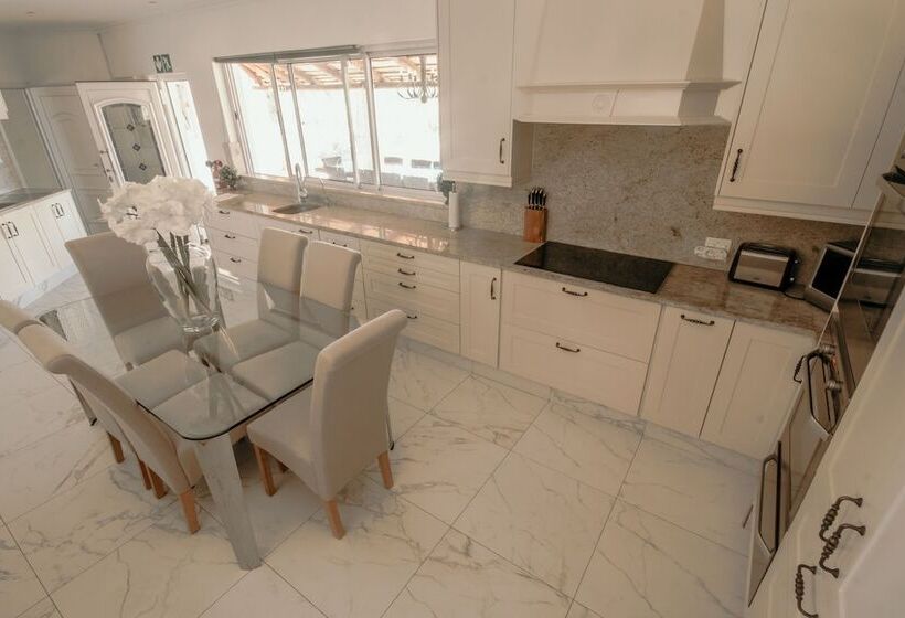 Пансион La Felicita Boutique Villas And Apartments