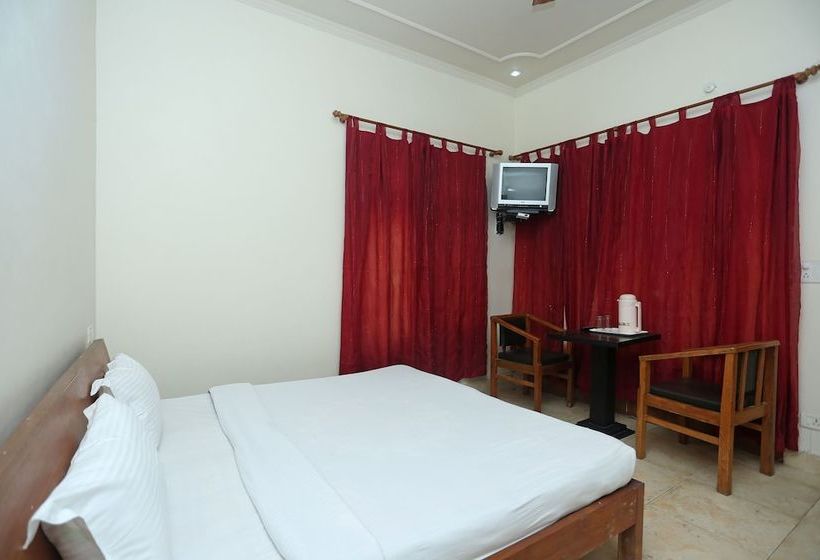 펜션 Oyo Home 10923 Cozy Cottage