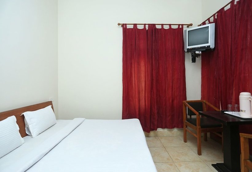 펜션 Oyo Home 10923 Cozy Cottage