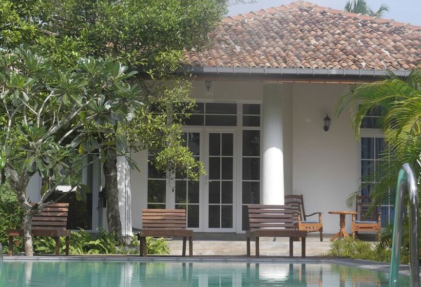 بنسيون Pearl Villa Welhengoda