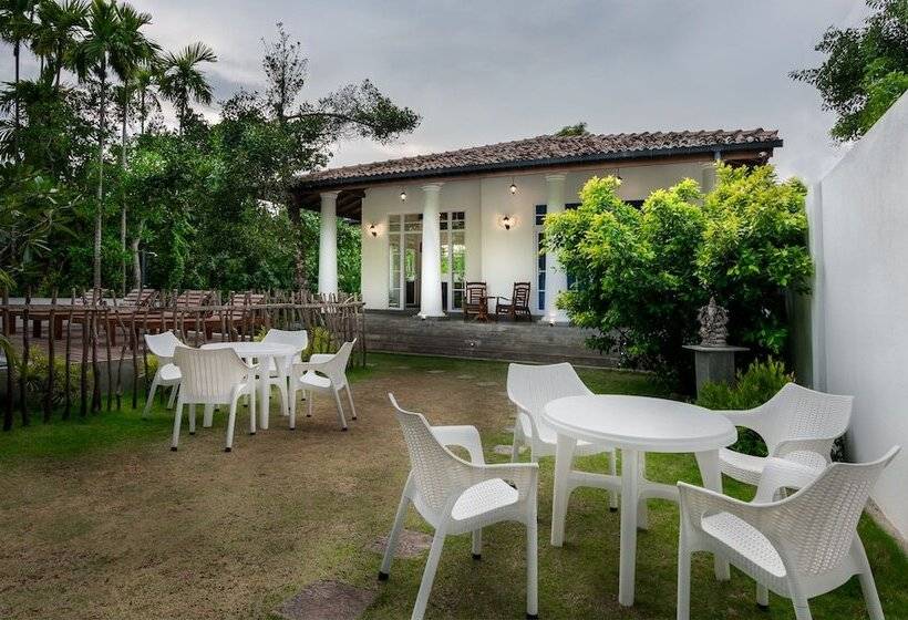 بنسيون Pearl Villa Welhengoda