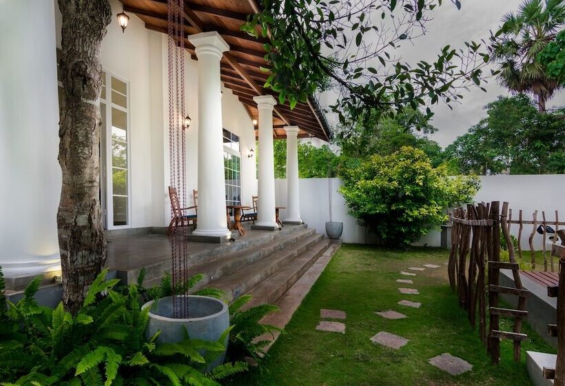 بنسيون Pearl Villa Welhengoda