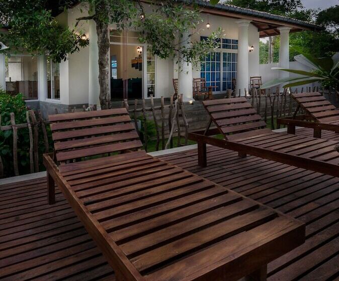 بنسيون Pearl Villa Welhengoda