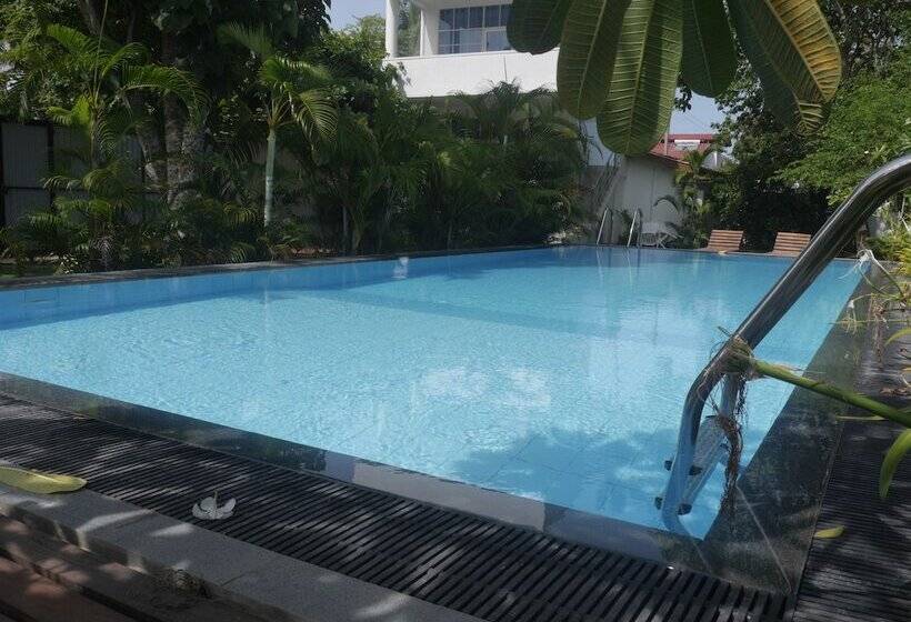 بنسيون Pearl Villa Welhengoda