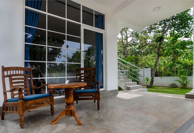 بنسيون Pearl Villa Welhengoda
