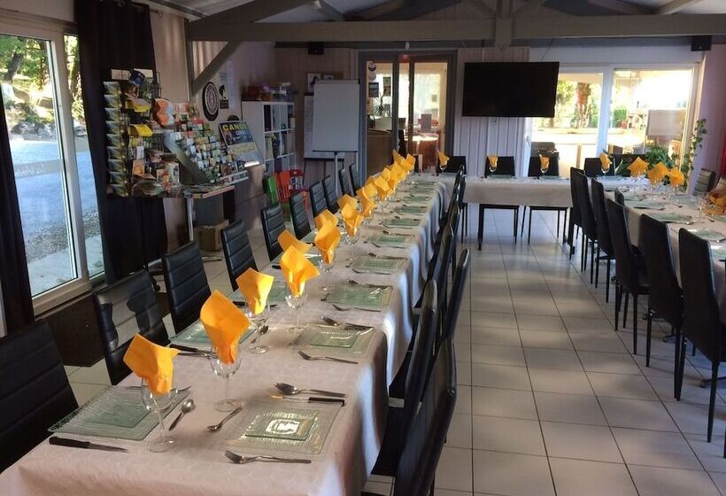 אתר נופש Village & Spa Les Ventoulines